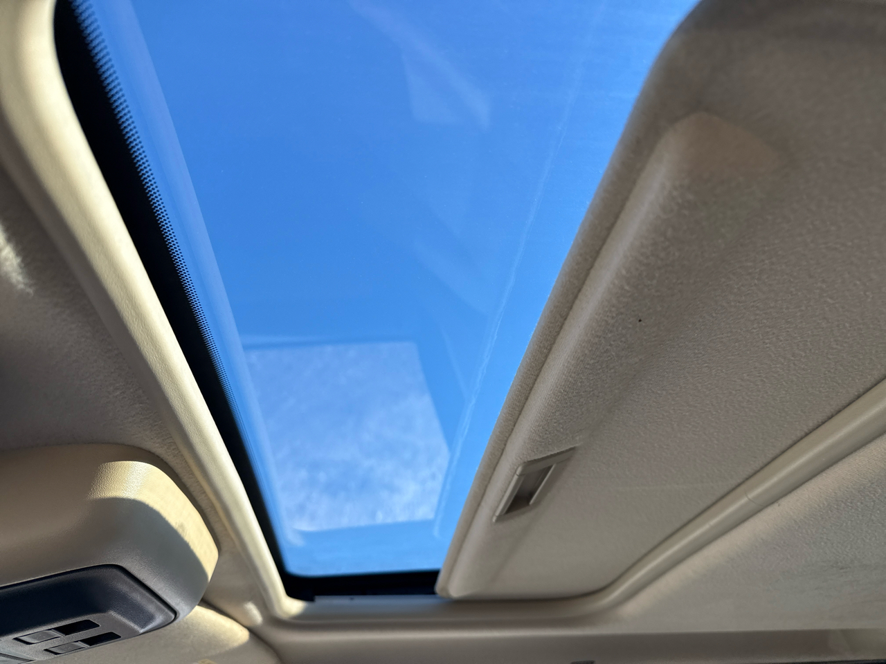 Ford Explorer Eddie Bauer 4.0L 4WD 2010