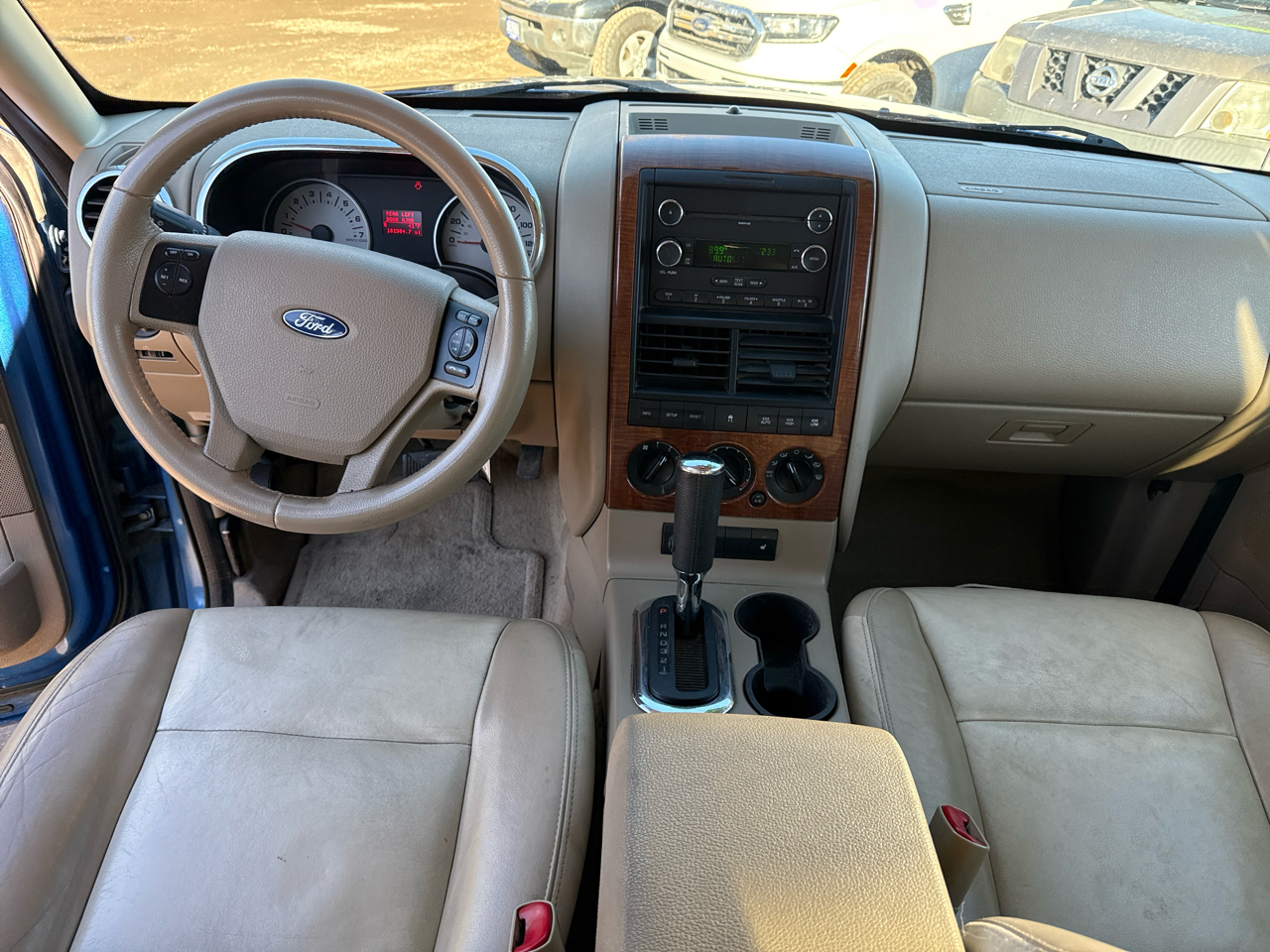 Ford Explorer Eddie Bauer 4.0L 4WD 2010