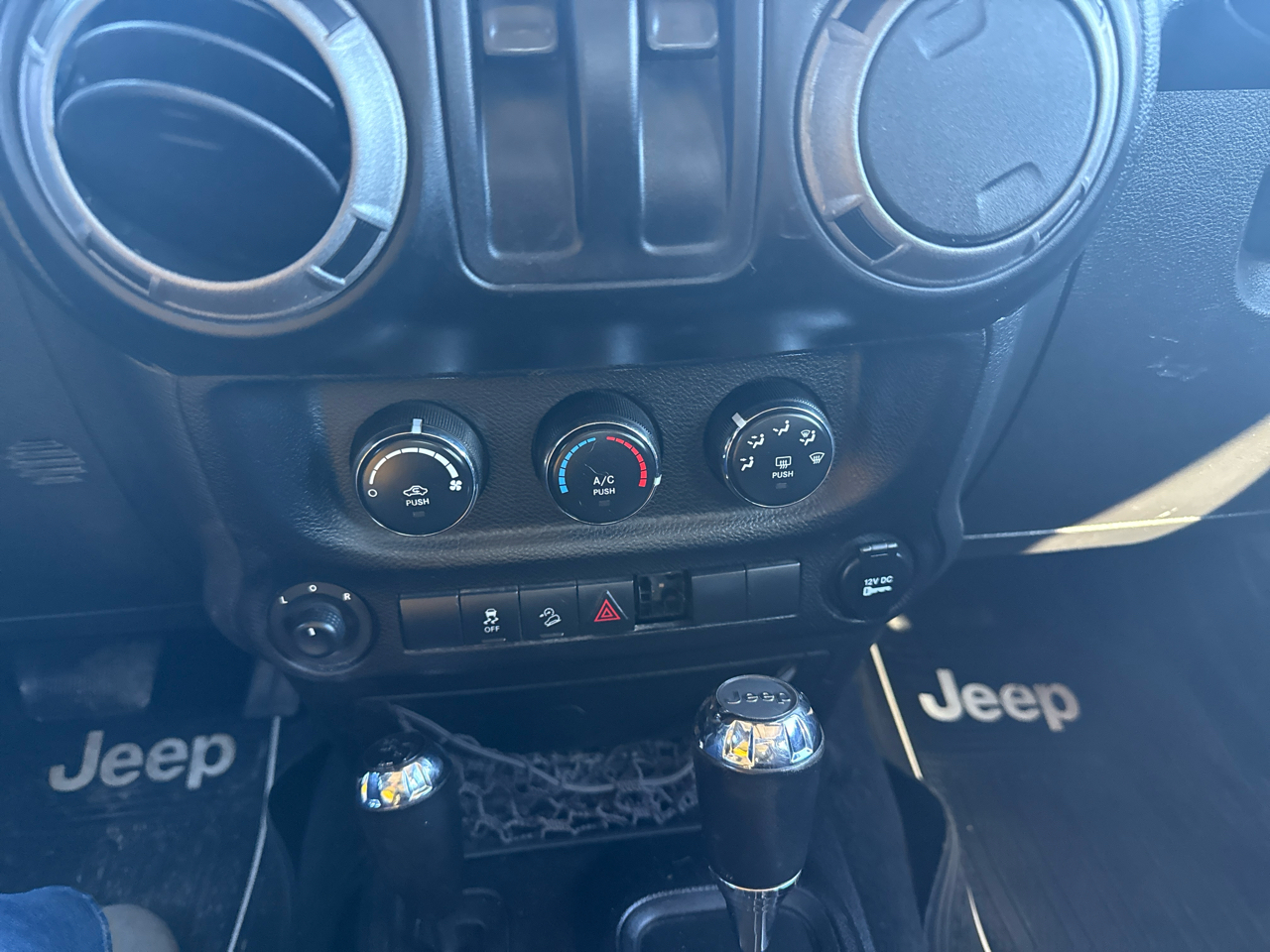 Jeep Wrangler Sport 4WD 2014