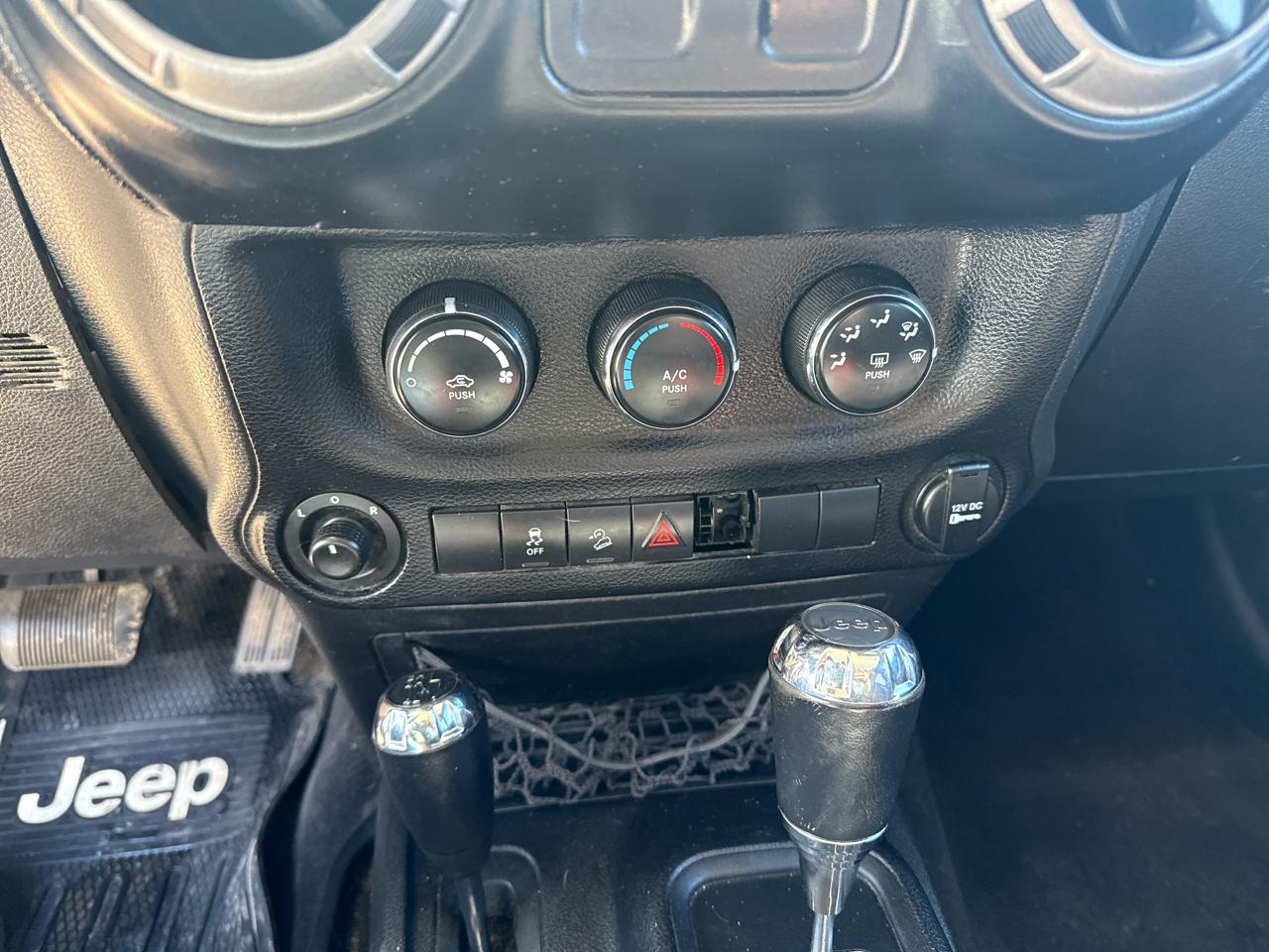 Jeep Wrangler Sport 4WD 2014