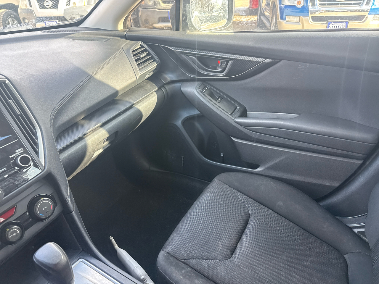 Subaru Impreza 2.0i Premium CVT 5-Door 2017