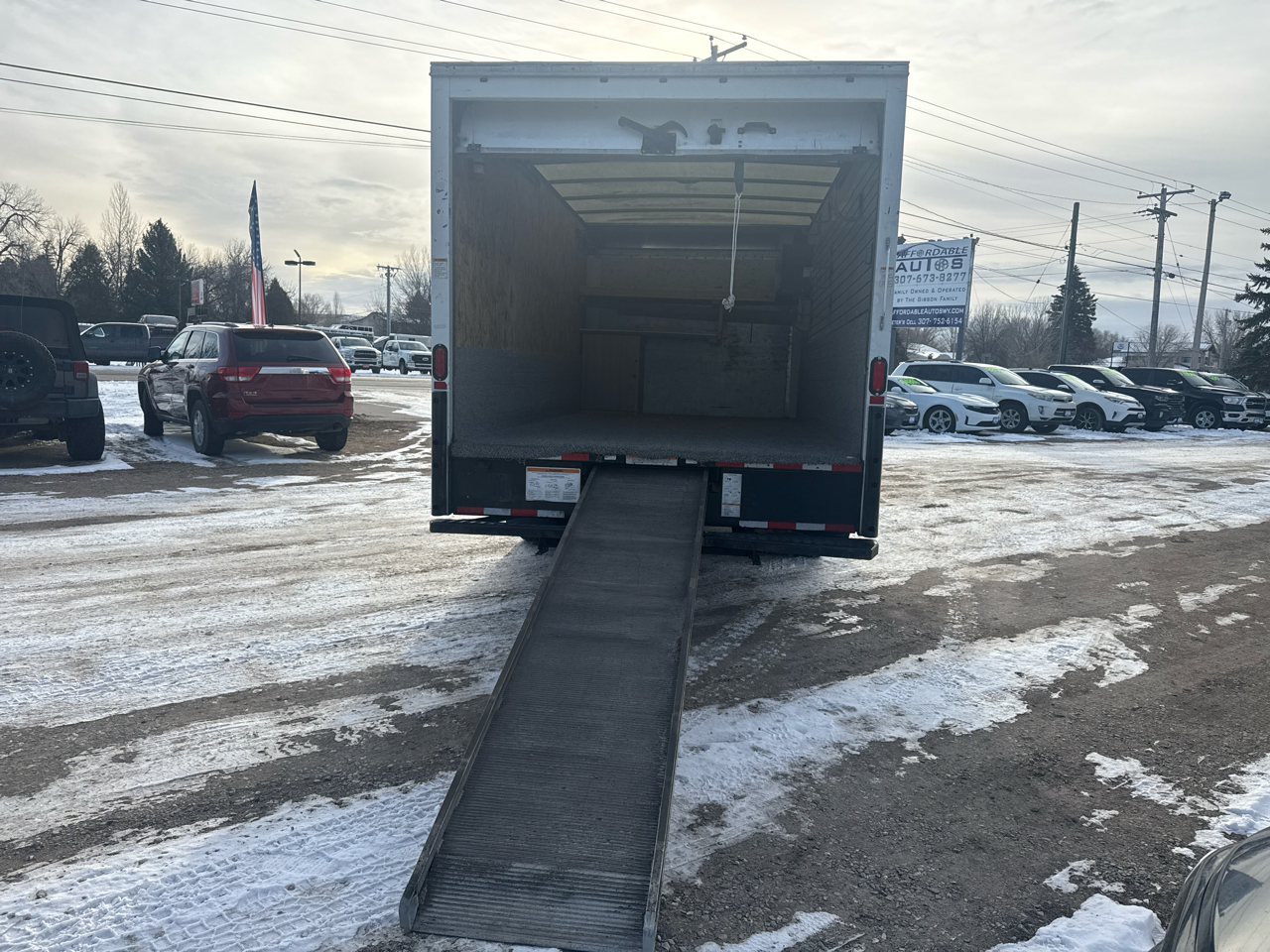 GMC Savana G3500 177 in. 2017