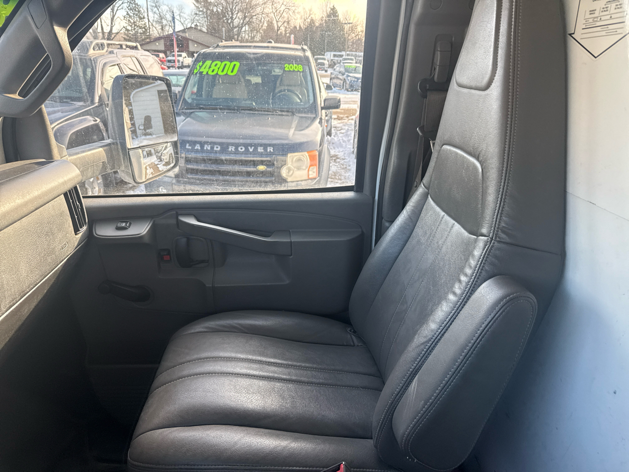 GMC Savana G3500 177 in. 2017