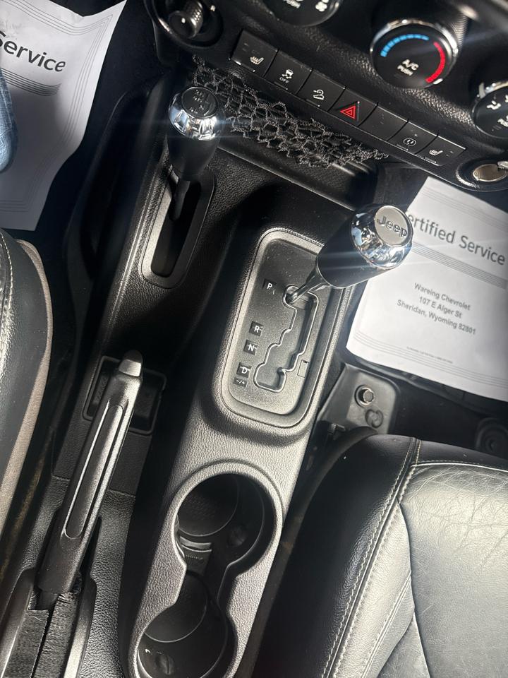 Jeep Wrangler Unlimited Sahara 4WD 2015