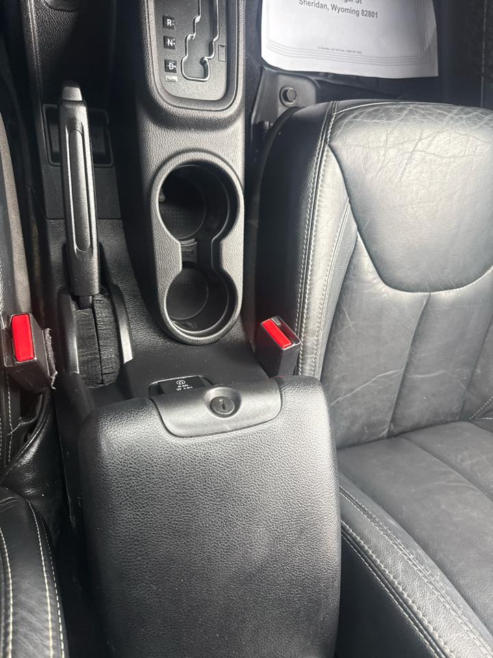 Jeep Wrangler Unlimited Sahara 4WD 2015