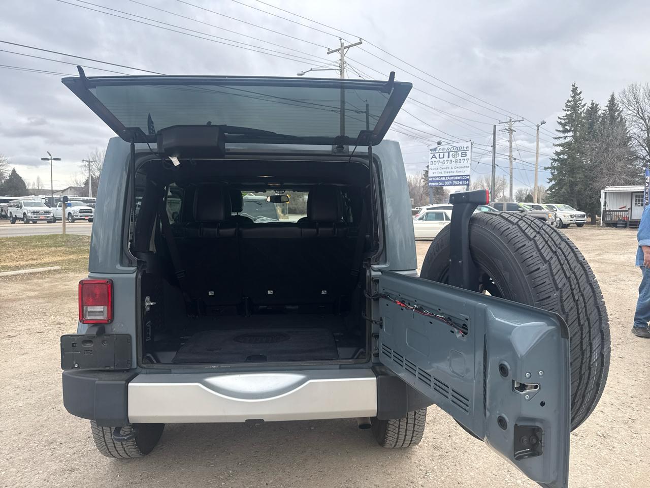 Jeep Wrangler Unlimited Sahara 4WD 2015