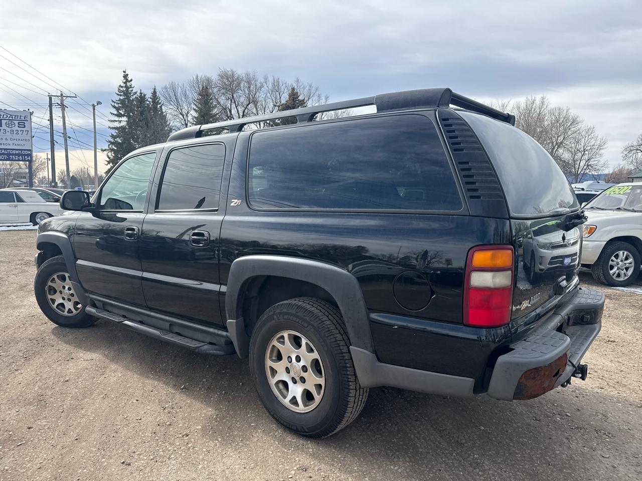 Chevrolet Suburban 1500 LTZ 4D SUV 4WD 2003