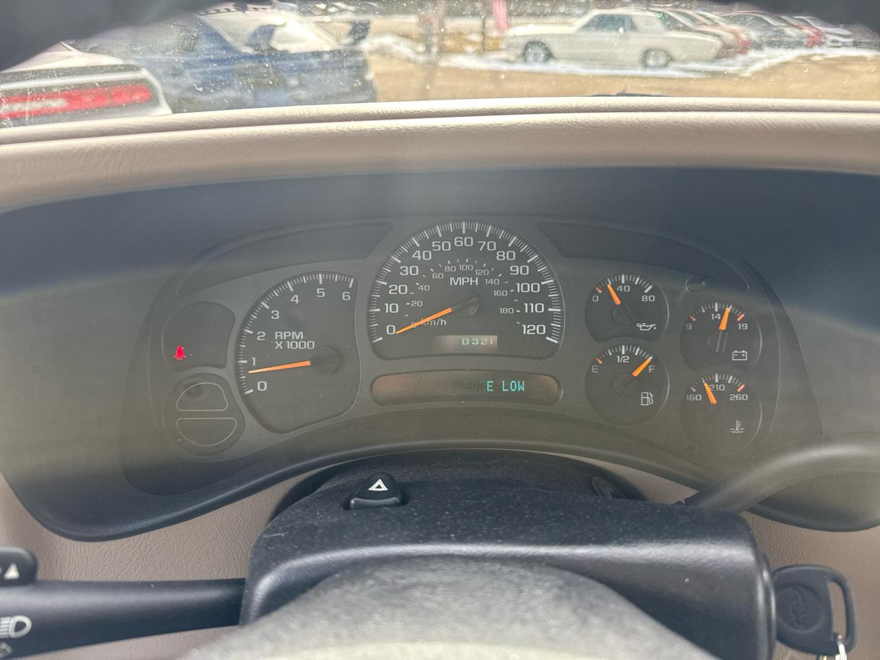 Chevrolet Suburban 1500 LTZ 4D SUV 4WD 2003