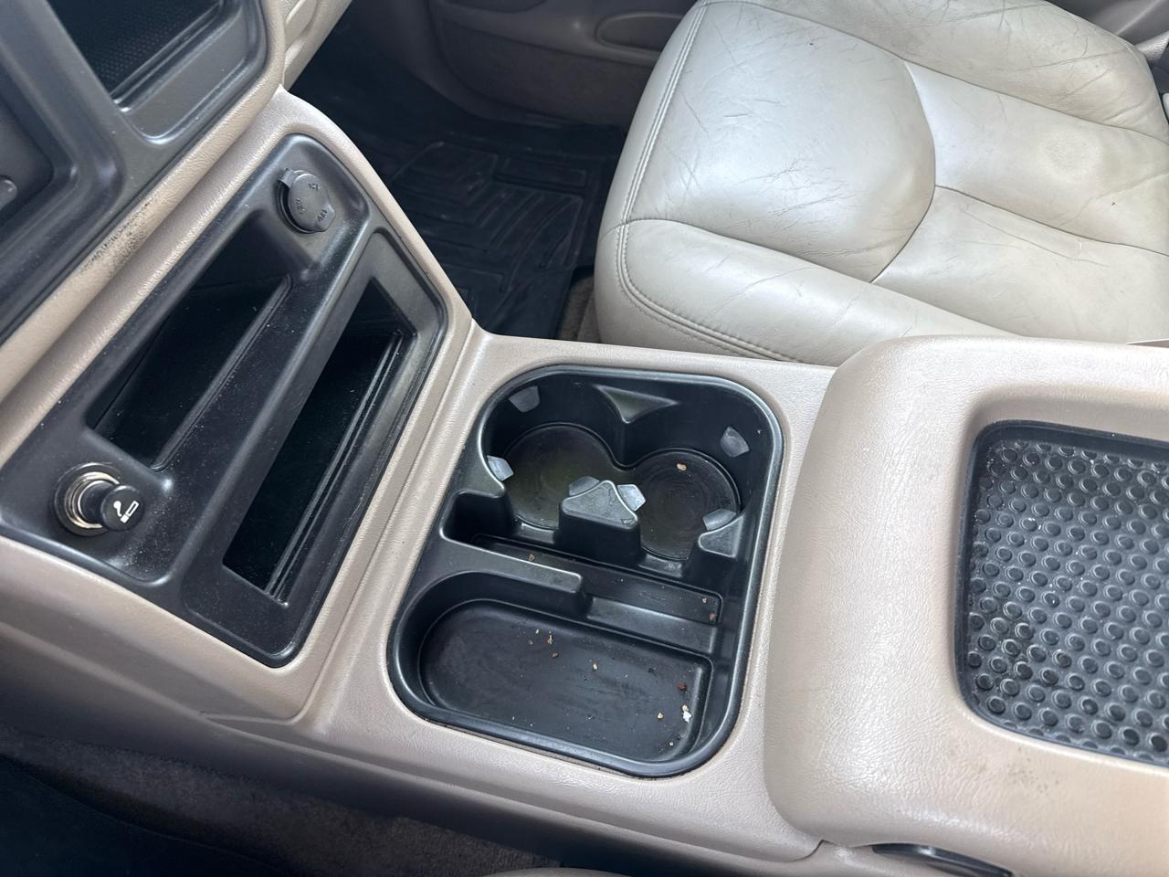 Chevrolet Suburban 1500 LTZ 4D SUV 4WD 2003