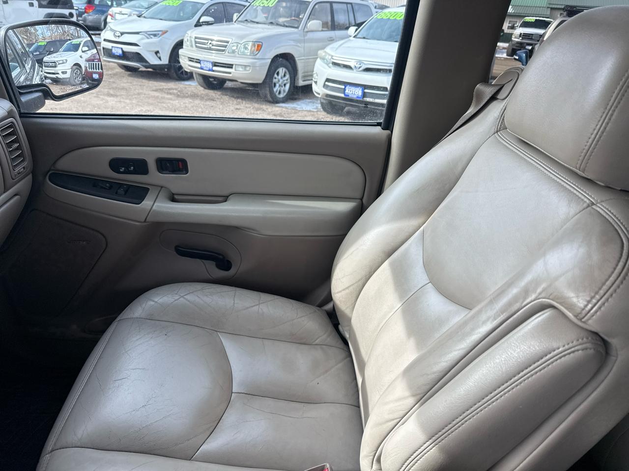 Chevrolet Suburban 1500 LTZ 4D SUV 4WD 2003