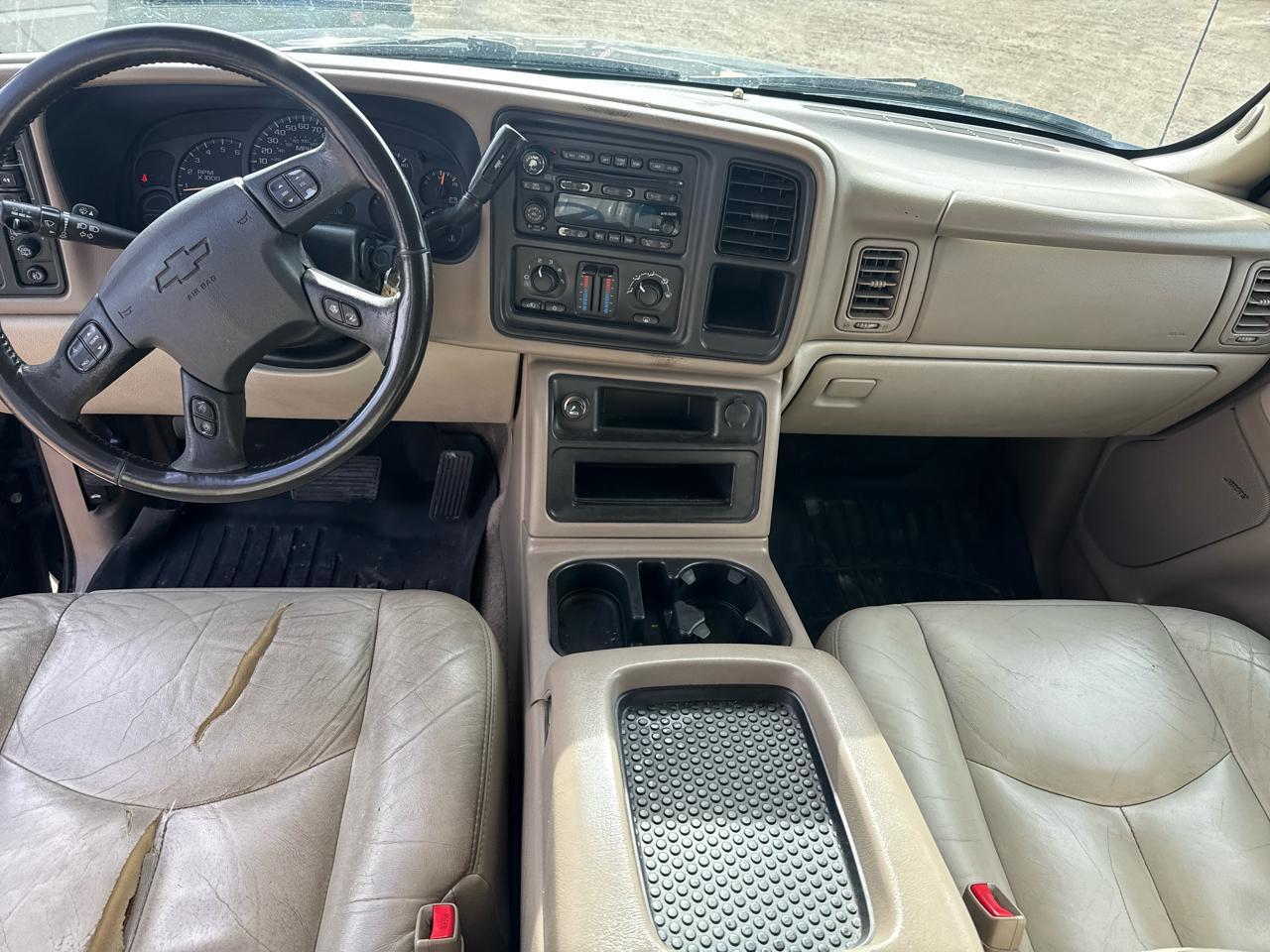 Chevrolet Suburban 1500 LTZ 4D SUV 4WD 2003