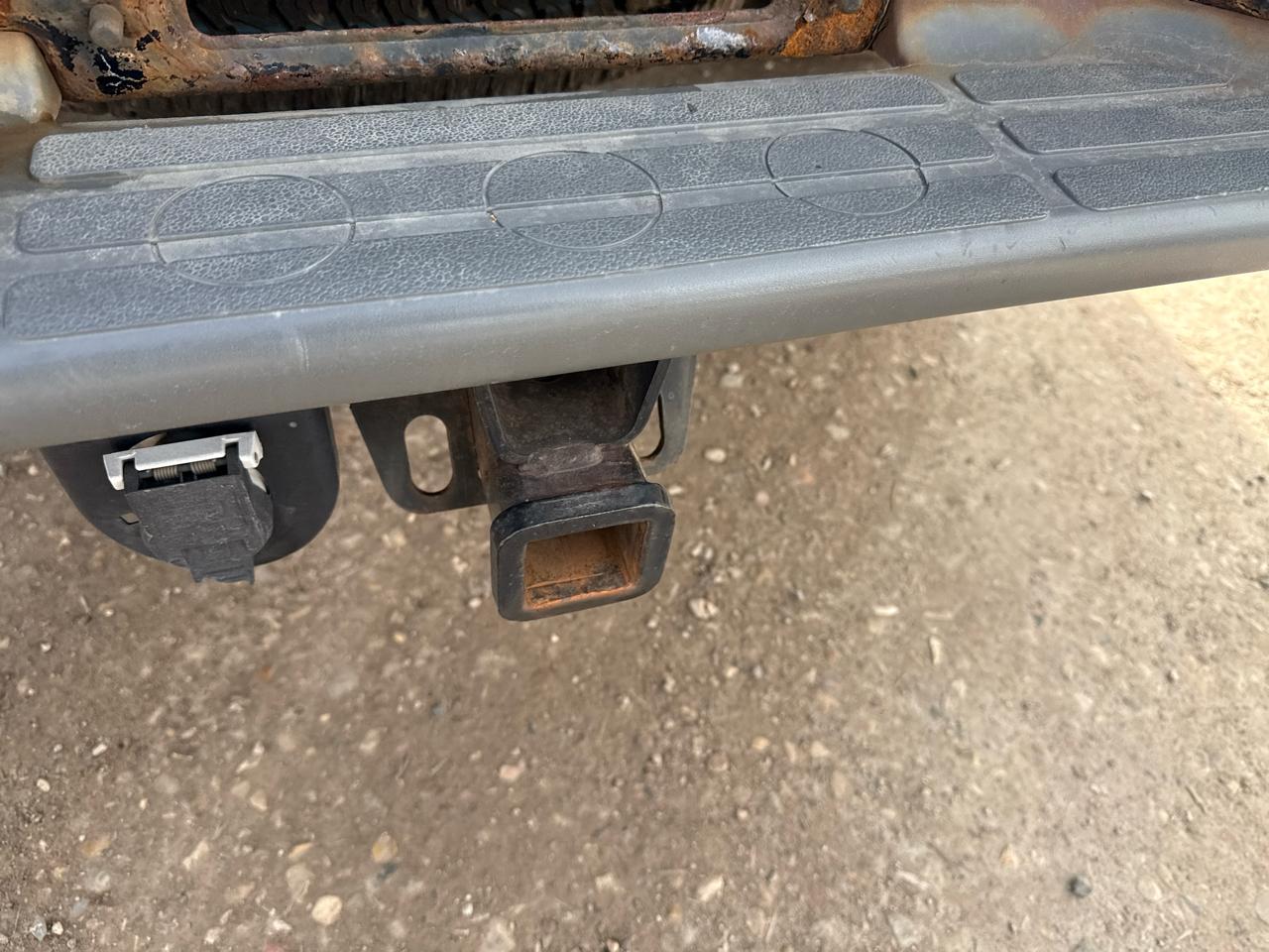 Chevrolet Suburban 1500 LTZ 4D SUV 4WD 2003