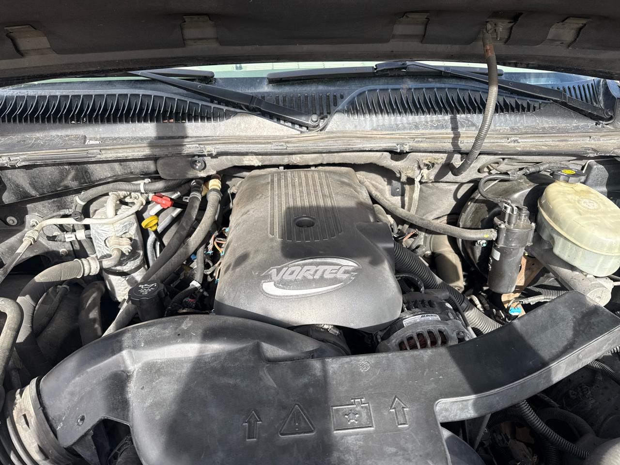 Chevrolet Suburban 1500 LTZ 4D SUV 4WD 2003