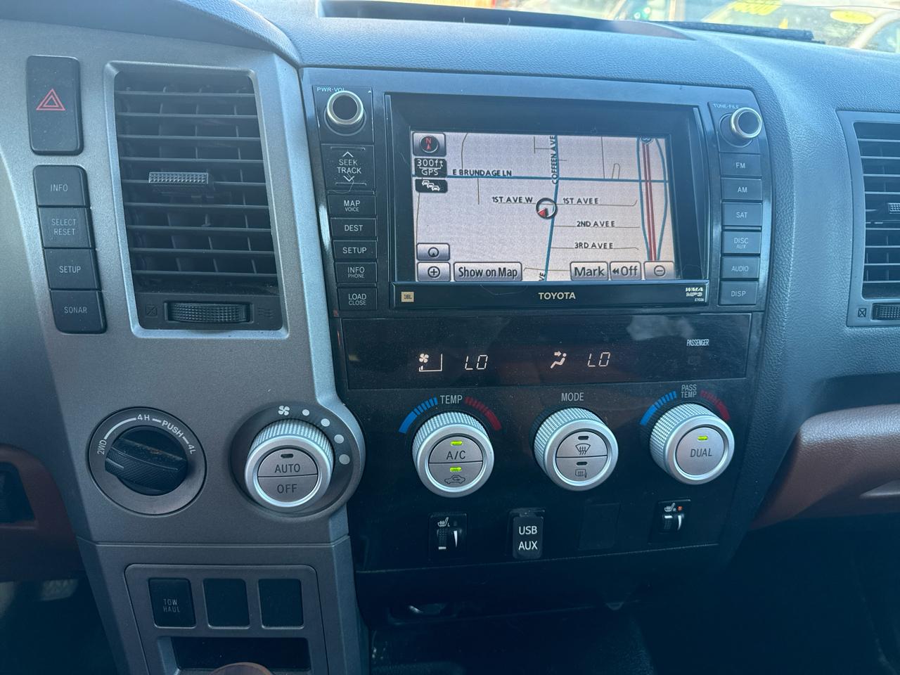 Toyota Tundra Limited 5.7L FFV Double Cab 4WD 2012