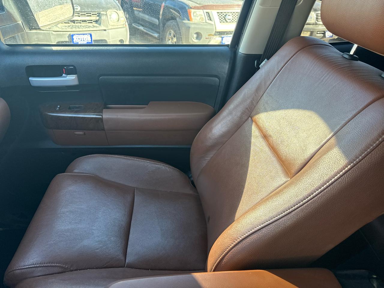 Toyota Tundra Limited 5.7L FFV Double Cab 4WD 2012