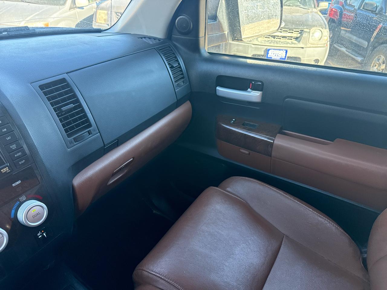 Toyota Tundra Limited 5.7L FFV Double Cab 4WD 2012