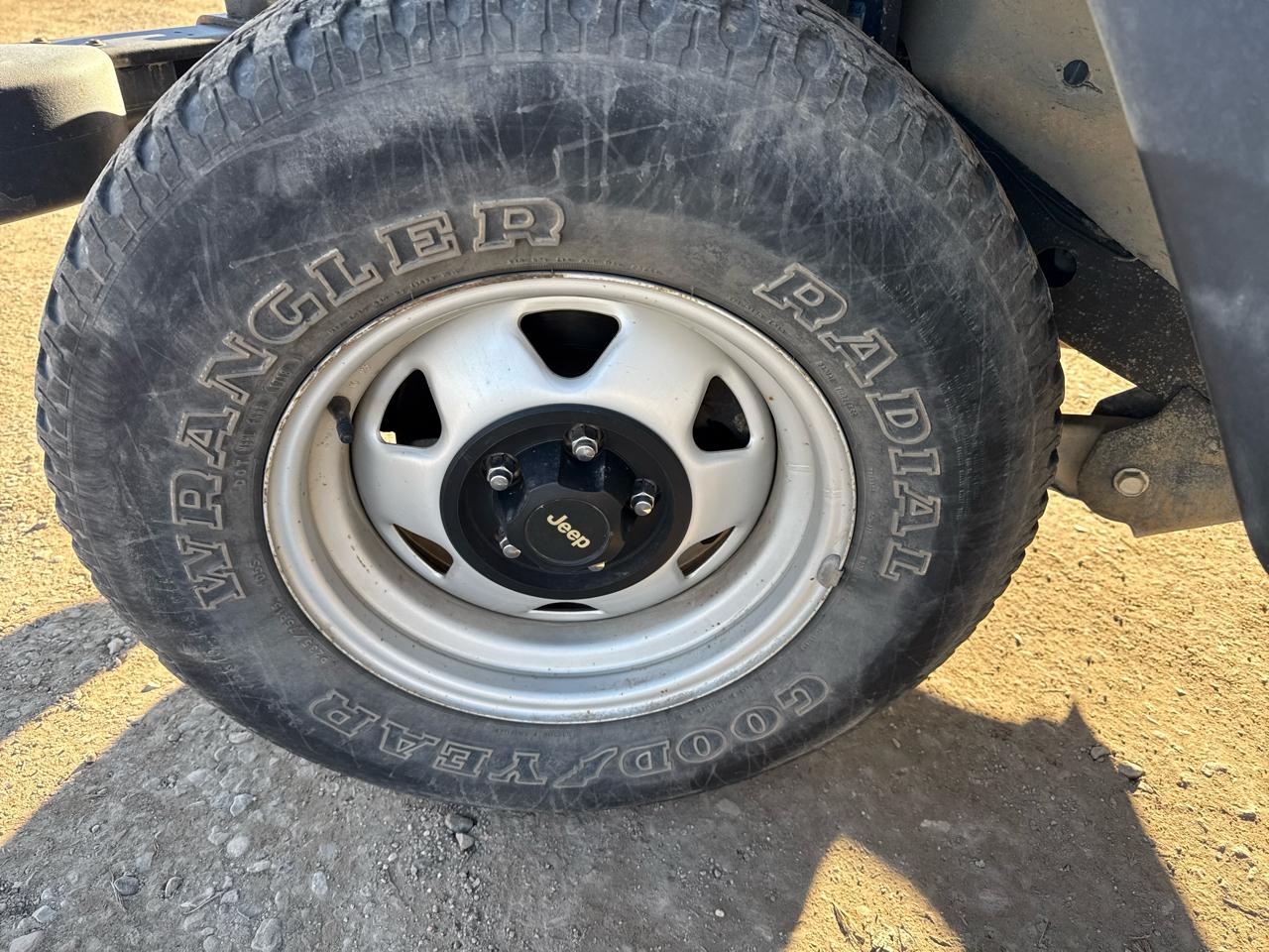 Jeep Wrangler SE 2003