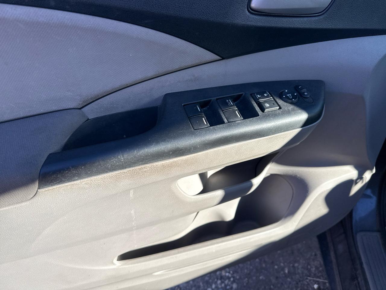 Honda CR-V LX 4WD 5-Speed AT 2014