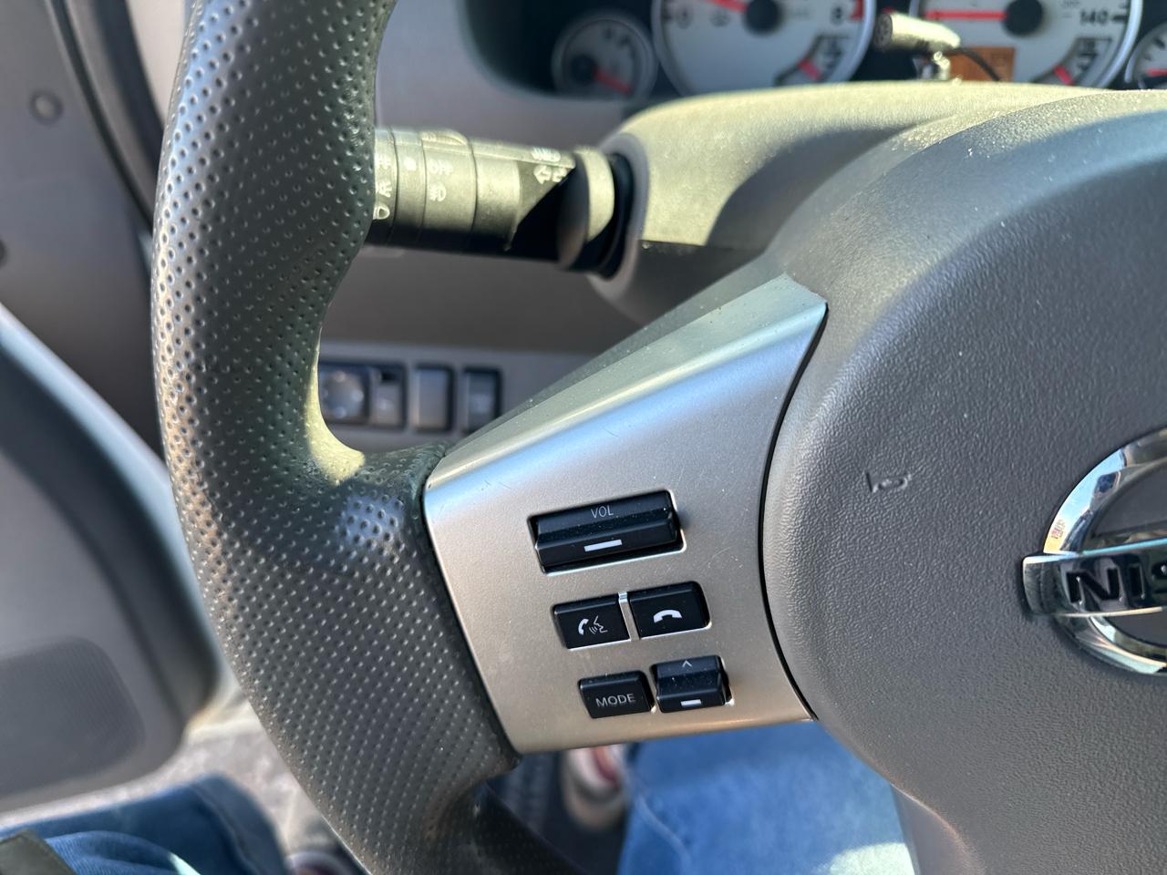 Nissan Frontier S Crew Cab 2WD 2013