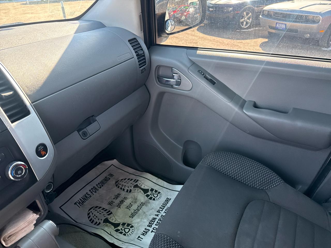 Nissan Frontier S Crew Cab 2WD 2013