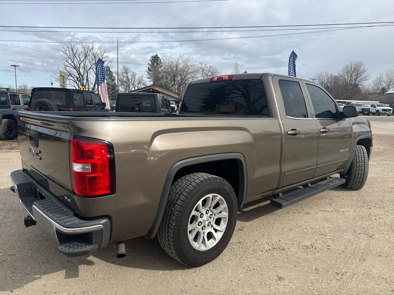GMC Sierra 1500 SLE Double Cab 4WD 2015