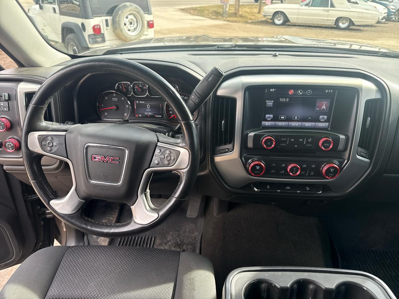 GMC Sierra 1500 SLE Double Cab 4WD 2015