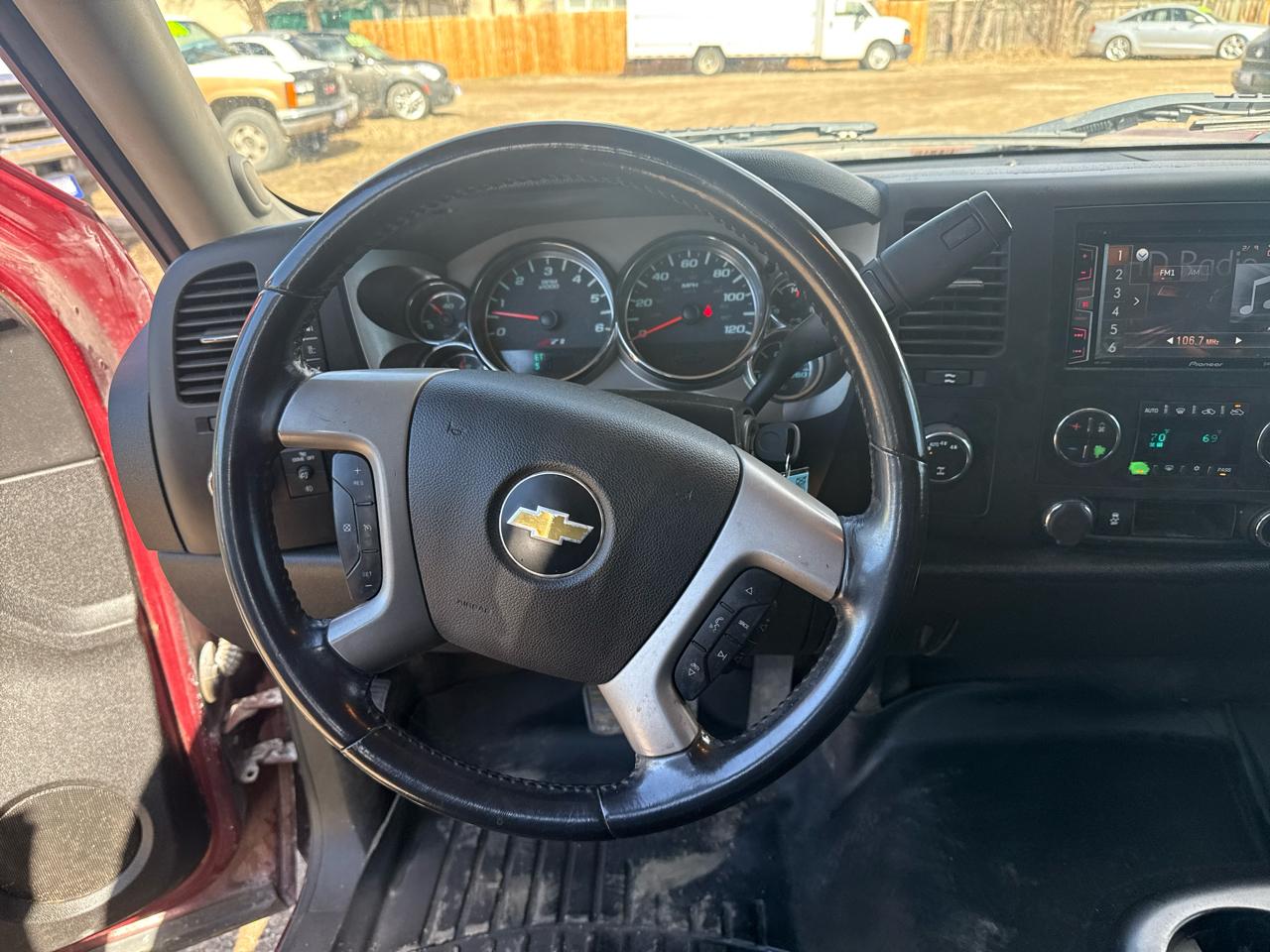 Chevrolet Silverado 1500 LT Crew Cab 4WD 2013