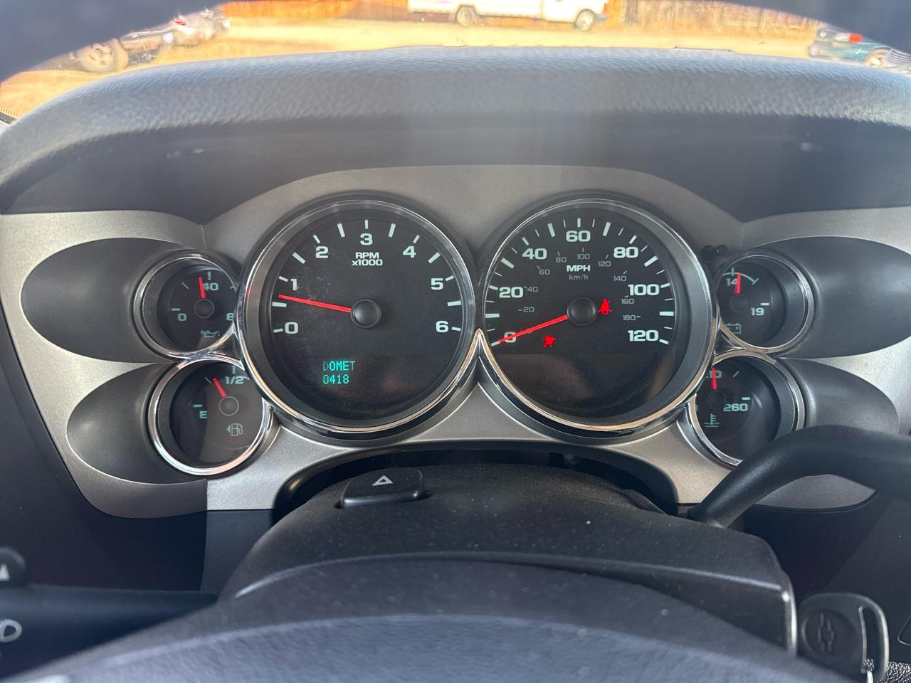 Chevrolet Silverado 1500 LT Crew Cab 4WD 2011