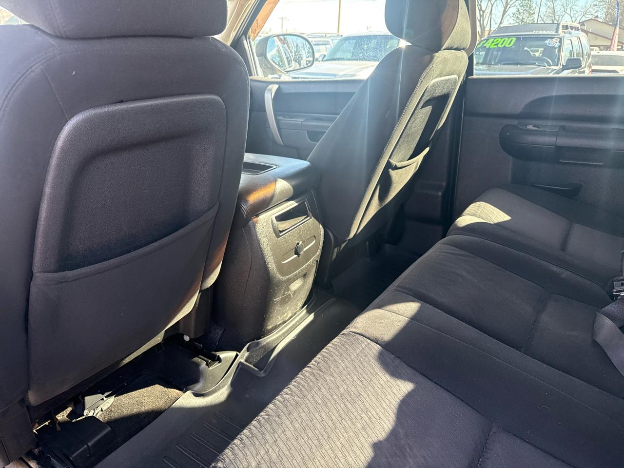 Chevrolet Silverado 1500 LT Crew Cab 4WD 2011