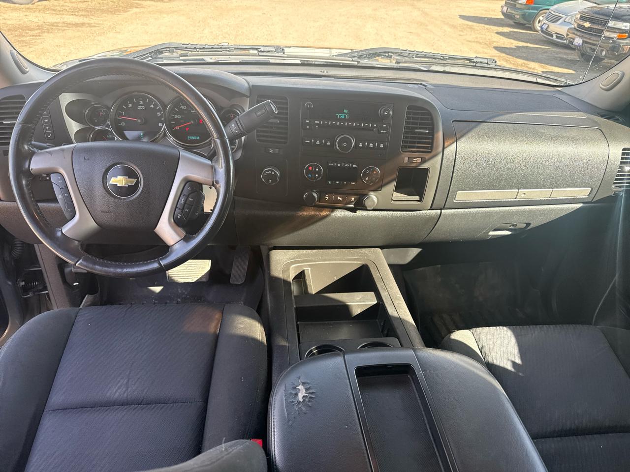 Chevrolet Silverado 1500 LT Crew Cab 4WD 2011