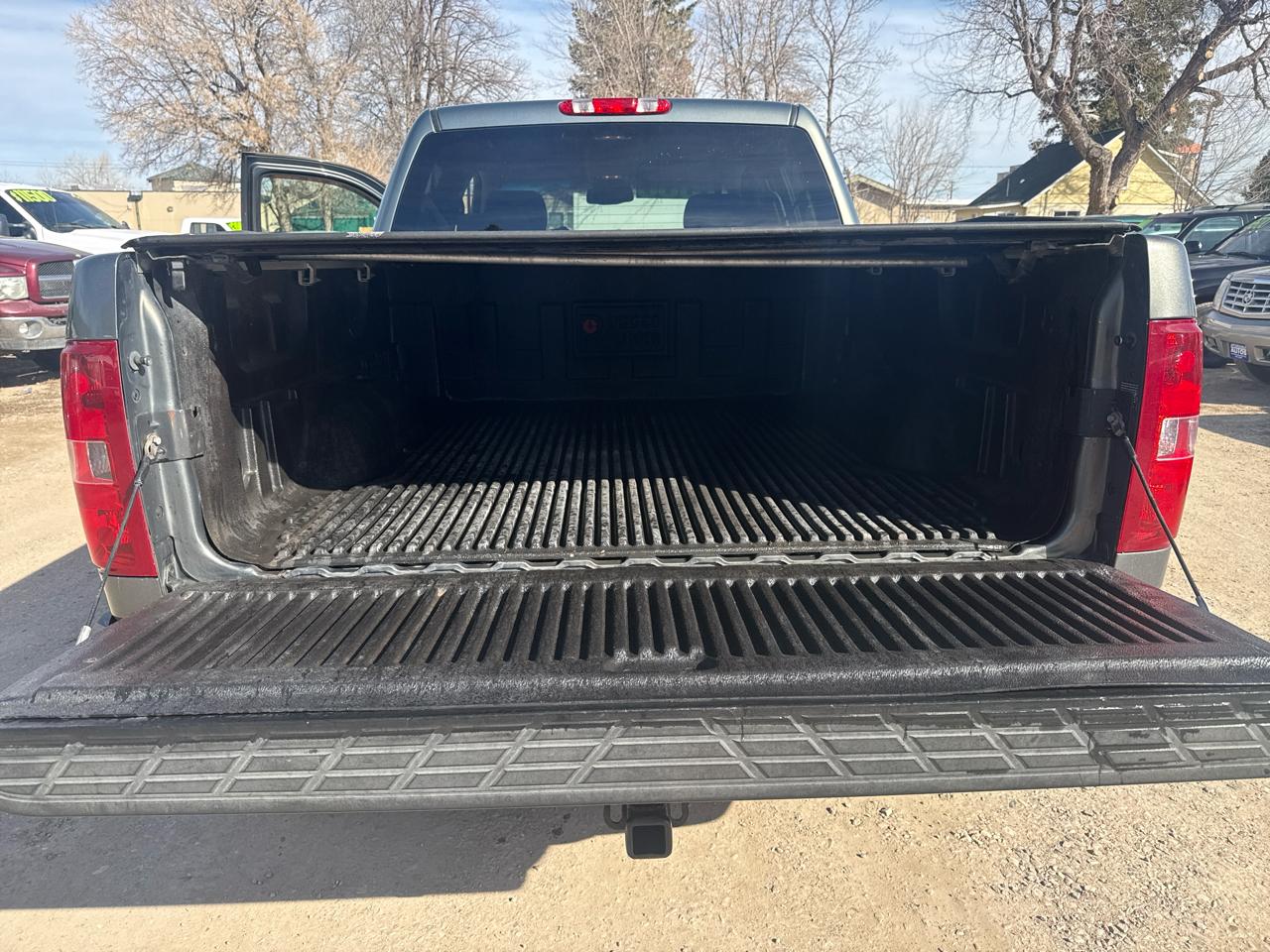 Chevrolet Silverado 1500 LT Crew Cab 4WD 2011