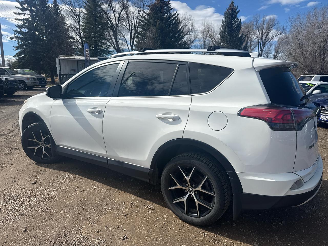 Toyota RAV4 SE 4WD 2016