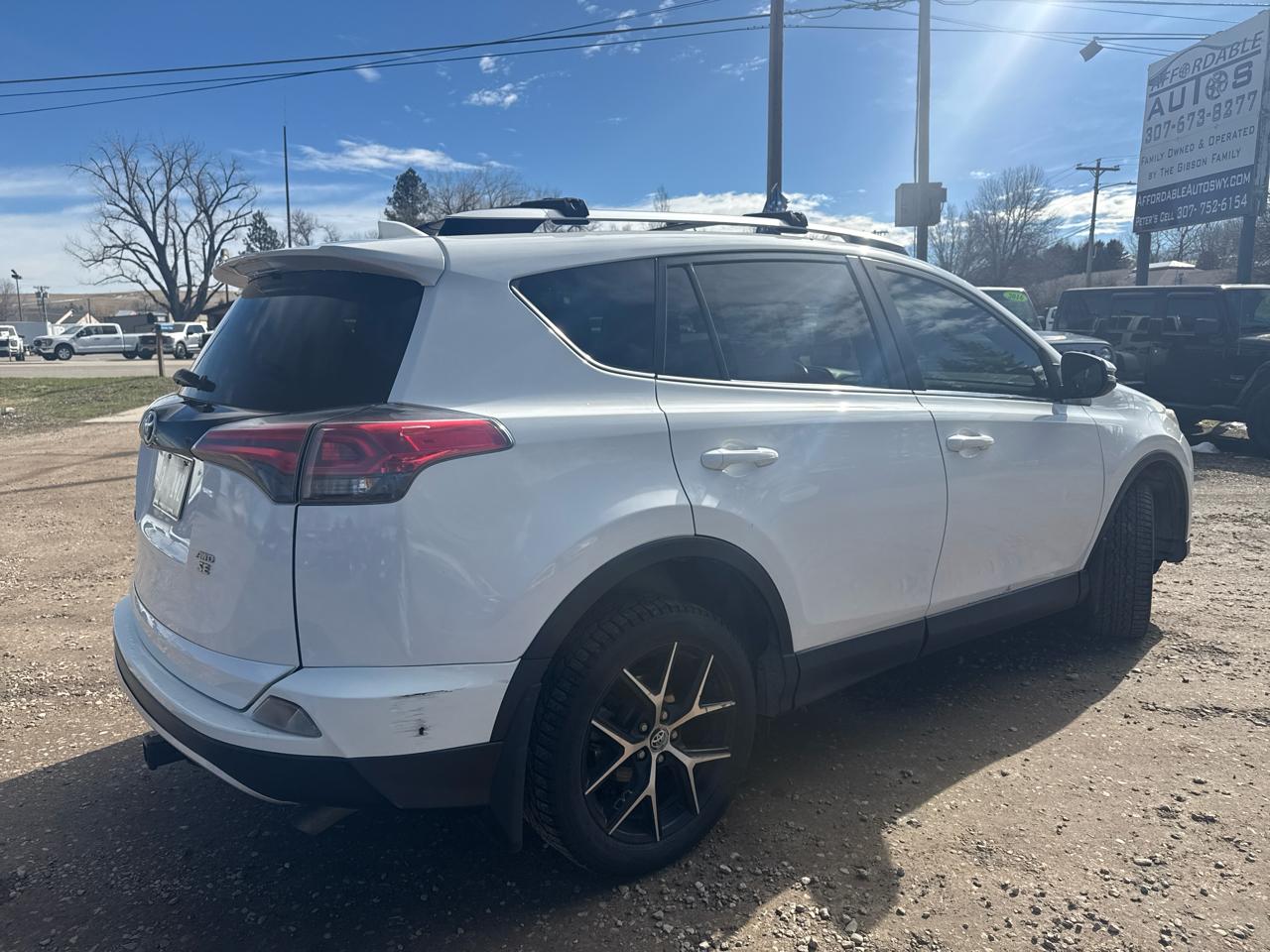 Toyota RAV4 SE 4WD 2016