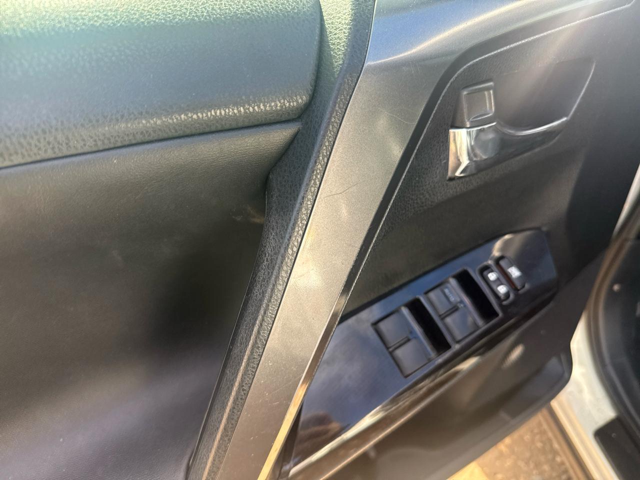 Toyota RAV4 SE 4WD 2016