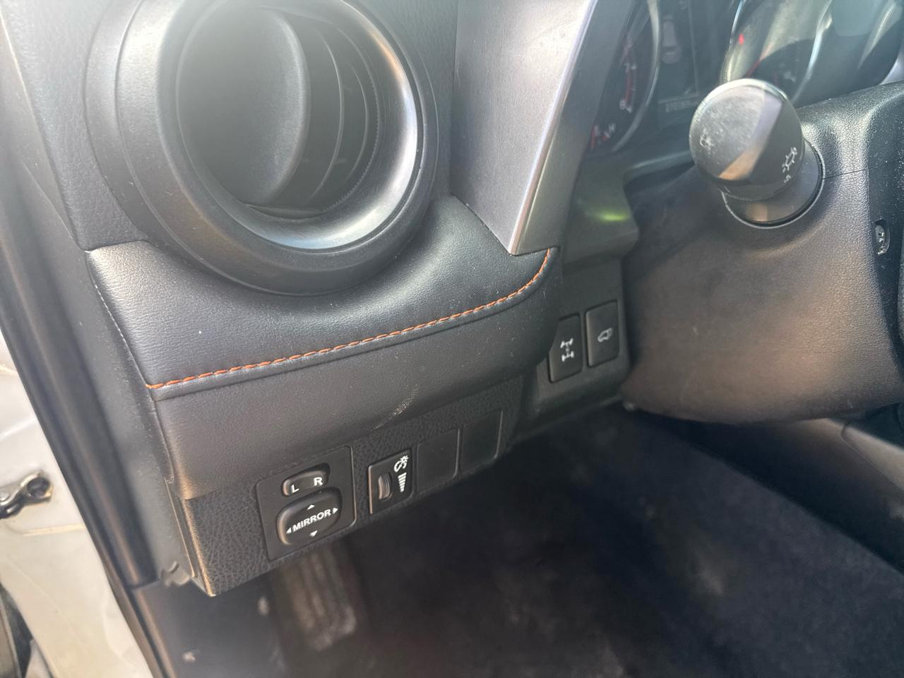 Toyota RAV4 SE 4WD 2016