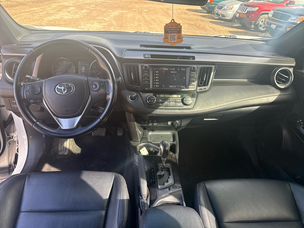 Toyota RAV4 SE 4WD 2016