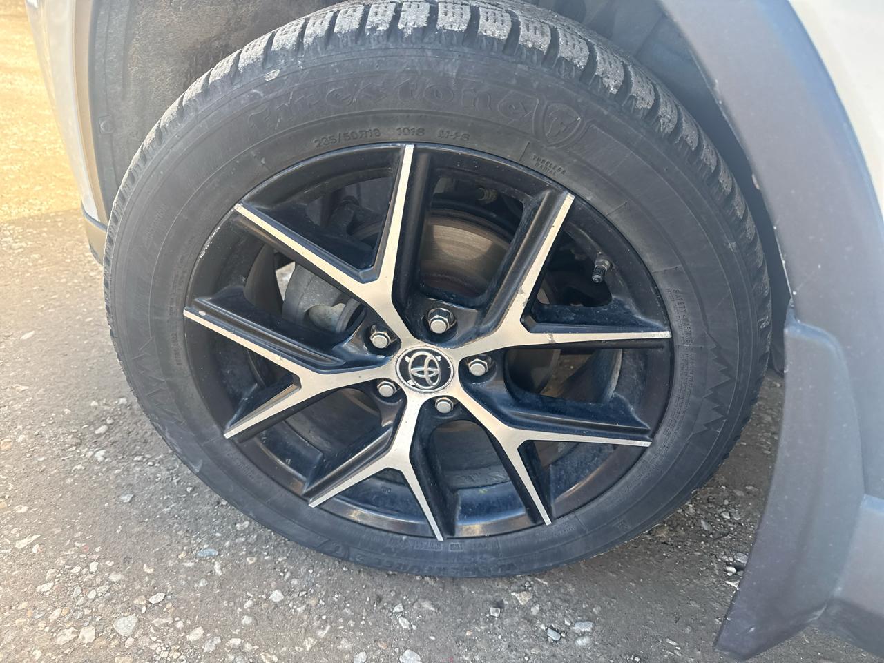 Toyota RAV4 SE 4WD 2016