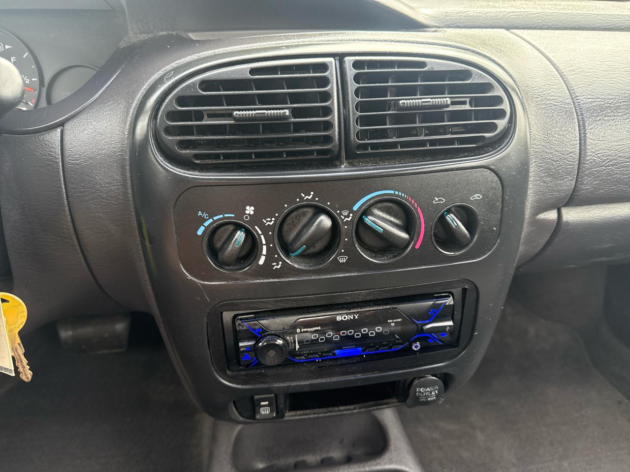 Dodge Neon Sedan 2000