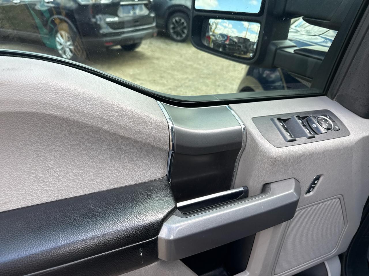 Ford F-150 Lariat SuperCrew 5.5-ft. Bed 4WD 2016