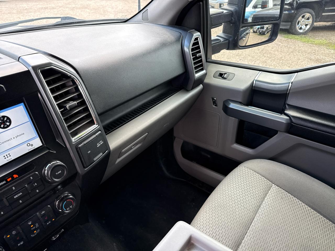 Ford F-150 Lariat SuperCrew 5.5-ft. Bed 4WD 2016