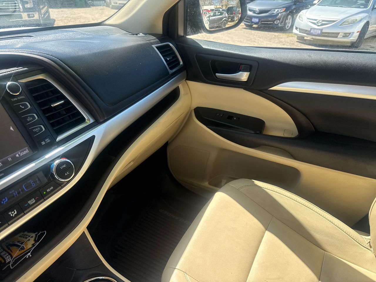 Toyota Highlander XLE AWD V6 2016