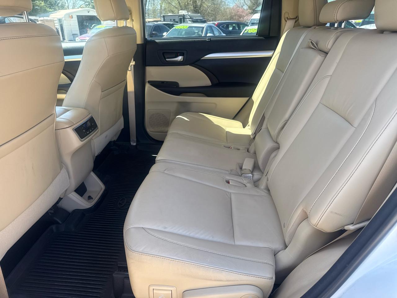 Toyota Highlander XLE AWD V6 2016