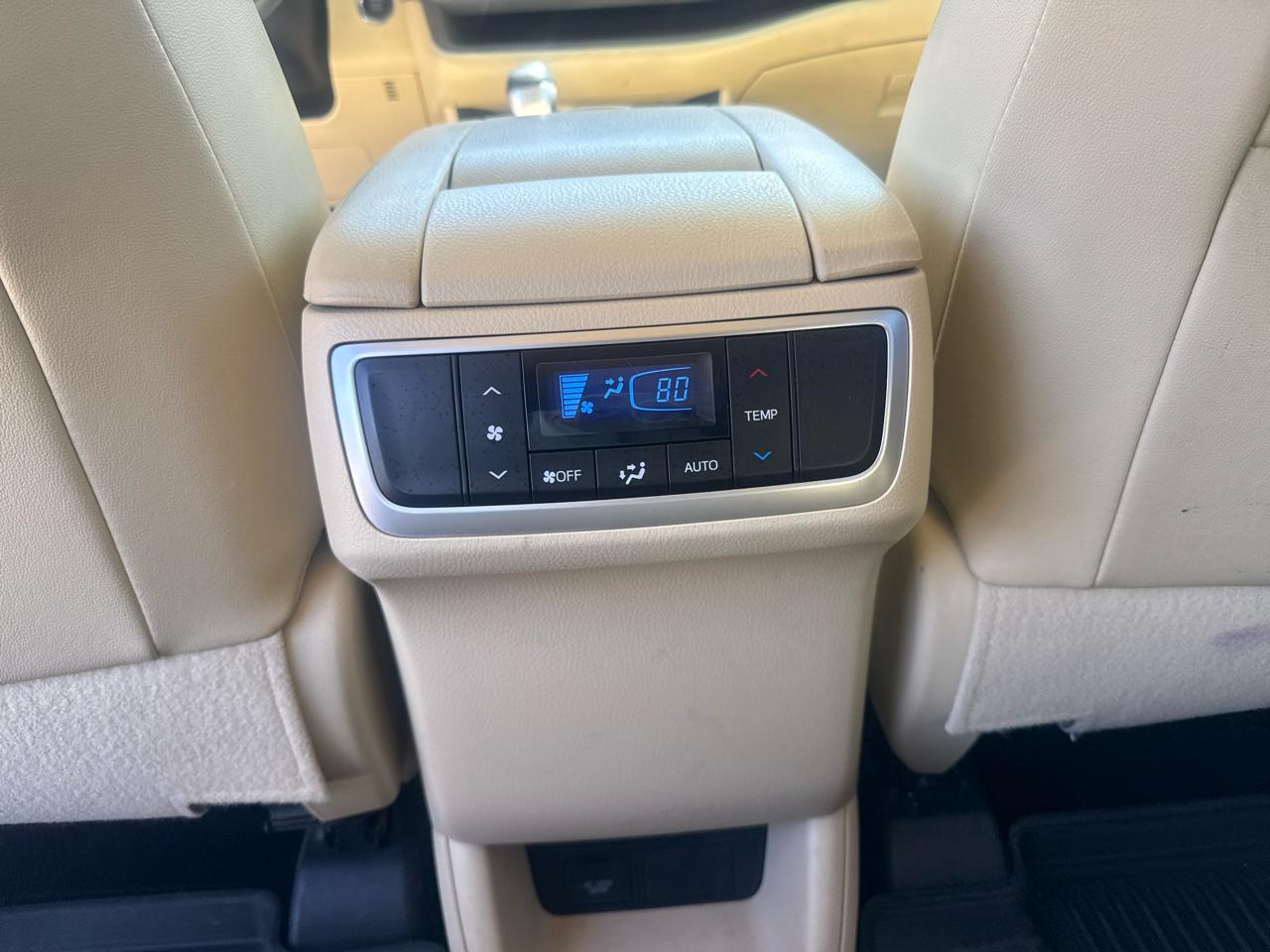 Toyota Highlander XLE AWD V6 2016