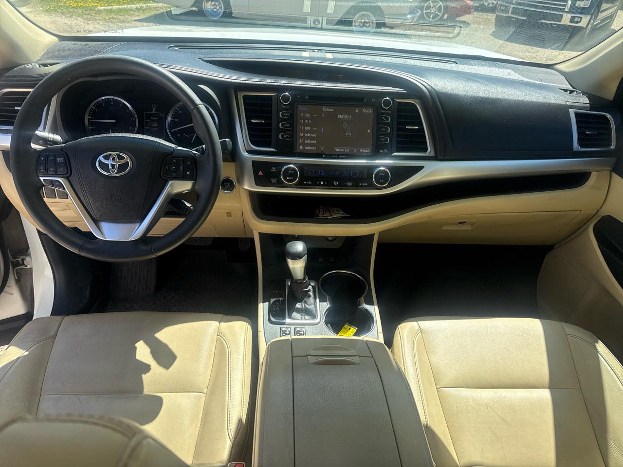 Toyota Highlander XLE AWD V6 2016