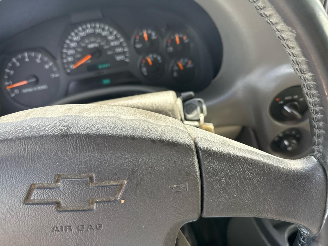 Chevrolet TrailBlazer LS 4WD 2002