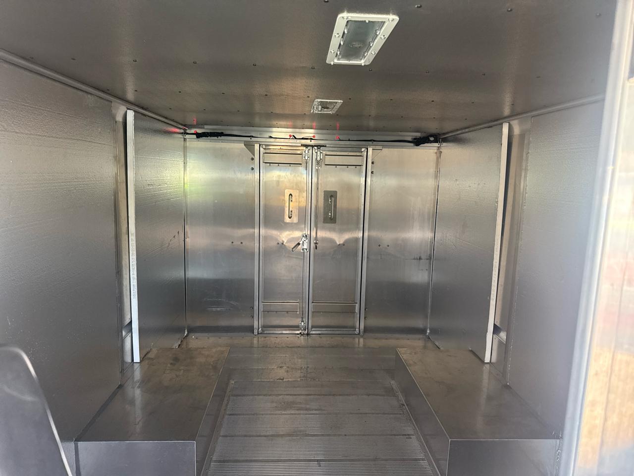 Ford Econoline E350 2013