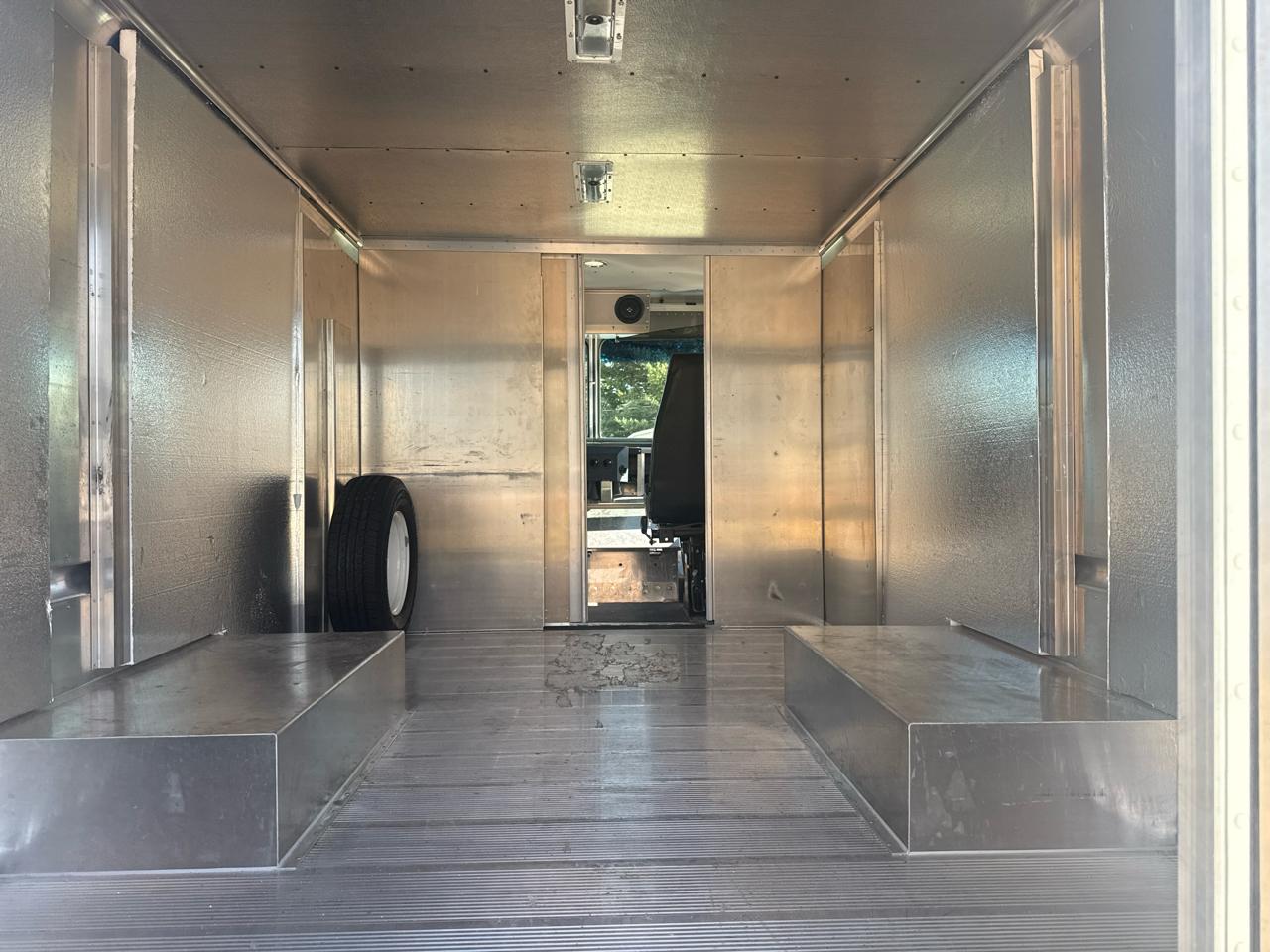 Ford Econoline E350 2013