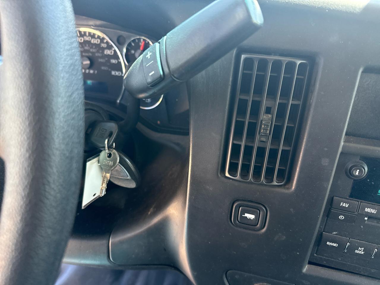 GMC Savana G3500 Cargo Ext 2016