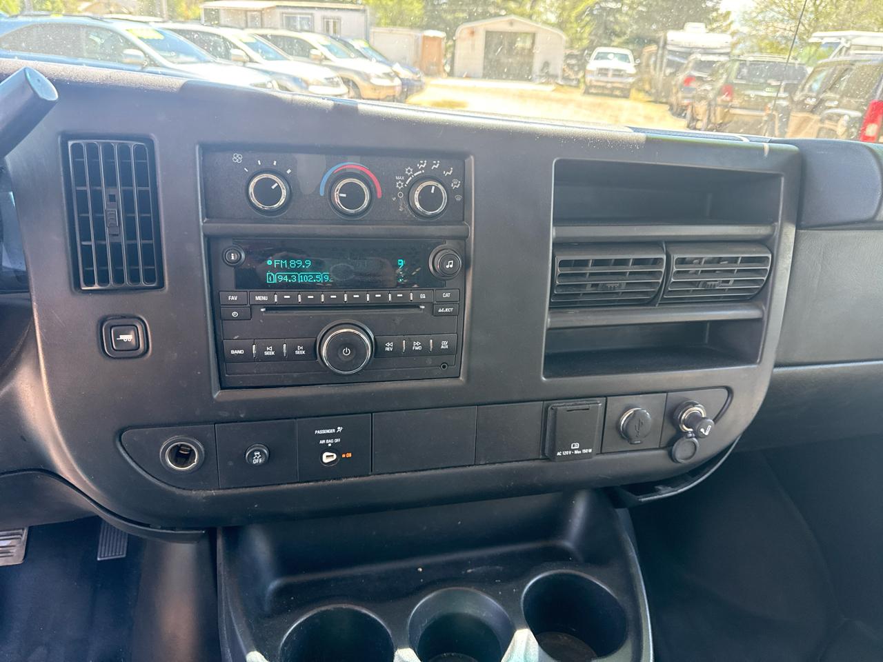 GMC Savana G3500 Cargo Ext 2016