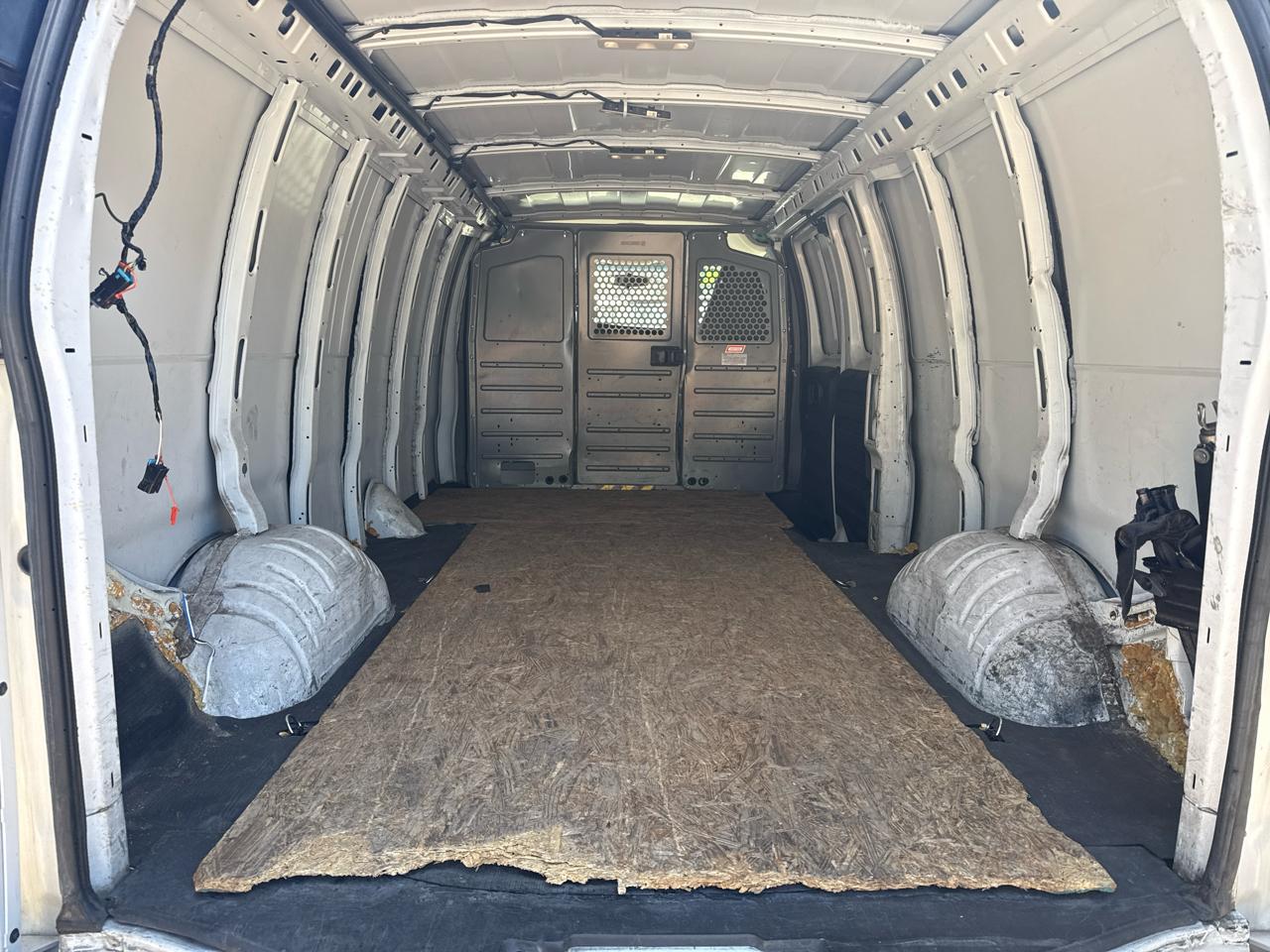 GMC Savana G3500 Cargo Ext 2016